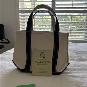 L.L. Bean Boat & Tote, zip top, black and cream, never used